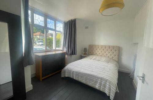 Cuffley House | Cozy bungalow in great location