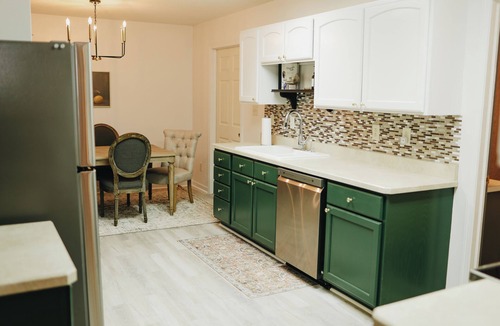 Marysville House | Cozy bungalow in the heart of historic Marysville