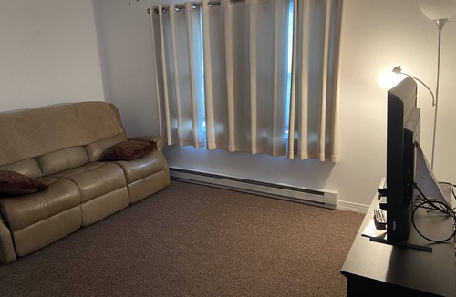 Wilkes-Barre House | Cozy bungalow