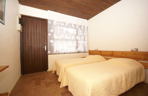 Lit-et-Mixe House | Cozy bungalow with a terrace located just 5 km from the lake
