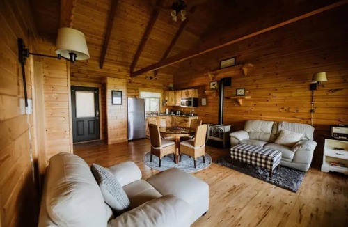 Mindoro Cabin | Cozy Bunker Hill Cabin @ Highest Elevation in CTY