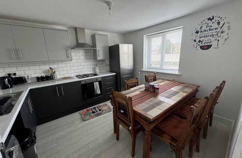 Burnley House | Cozy Burnley Retreat - 3 Beds