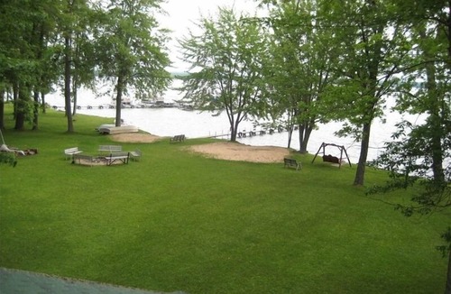 Burt Lake Cottage | Cozy Burt Lake Waterfront Cottage