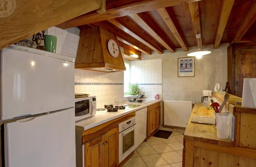 Saint-Bonnet-le-Courreau Cottage | Cozy cottage in natural park with pets allowed and modern comfort