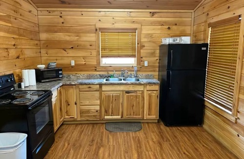 Tichnor Cabin | Cozy Cabin #2 Near Lake Merrisach in Tichnor AR