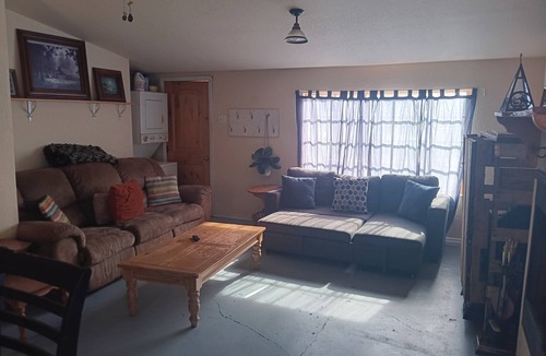 Eastland Cabin | Cozy cabin at Lake Leon. Perfect for fisherman or lake enthusiasts