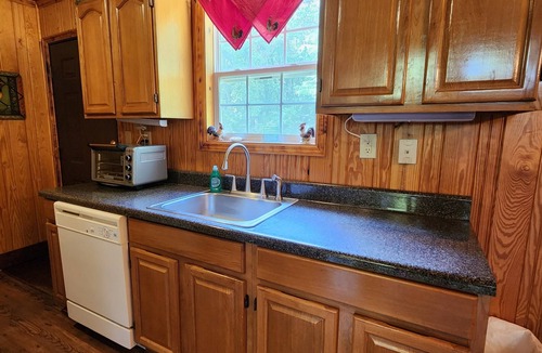 Fort Payne House | Cozy Cabin at Little River Canyon