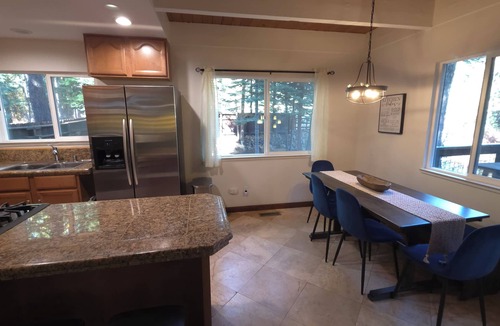 Tahoe Pines Cabin | Cozy Cabin at Tahoe: Direct Access to Natural Pond