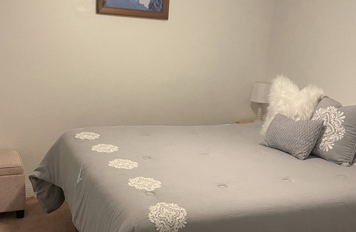 Troy Cabin | Cozy Cabin by Jay Peak