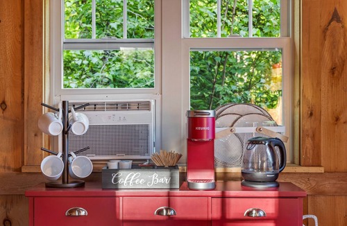 Bethel Cabin | Cozy Cabin! Firepit! Dogs Welcome! Hot Tub!