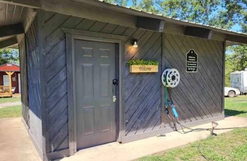 Proctor Cabin | Cozy Cabin for 4/Quiet Wilderness Stay/Illinois River