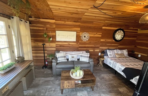 Proctor Cabin | Cozy Cabin for 4/Quiet Wilderness Stay/Illinois River