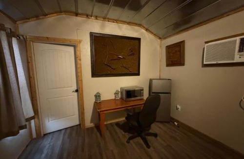 Rocksprings House | Cozy Cabin for day or weekend