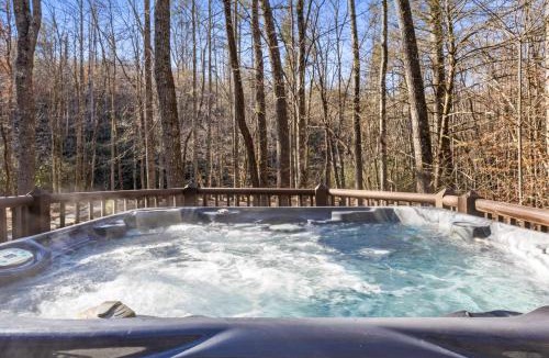Epworth House | Cozy Cabin Game Room Fire Pit Grill Spa