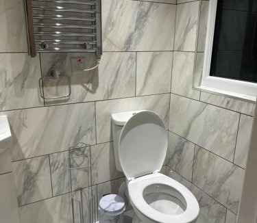 Cricklewood House | Cozy Cabin