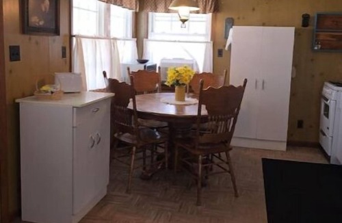 Ipava Cabin | Cozy Cabin Getaway