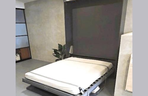 Greenpoint Apartment | Cozy Cabin in Brooklyn with Sub Access