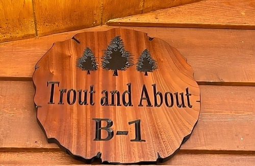 Frontier Cabin | Cozy cabin in delightful Kemmerer with AC, WiFi