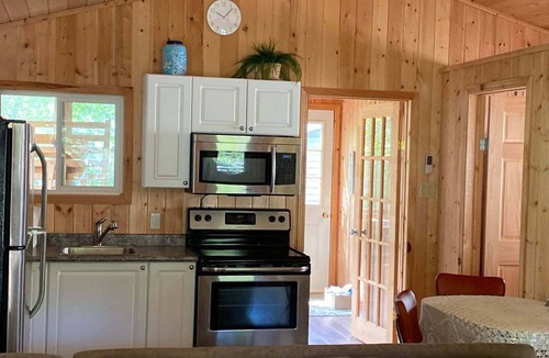 Grand Beach Cabin | Cozy Cabin in Grand Beach.