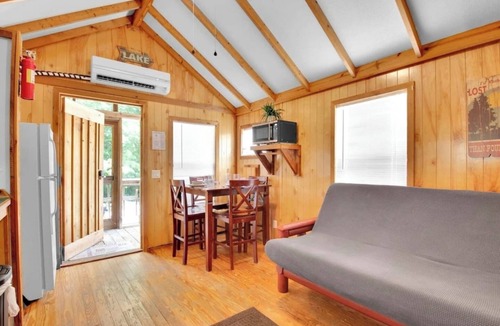 Bloomington Cabin | Cozy Cabin in Lake Monroe