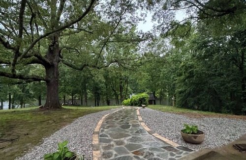 Sardis Cabin | Cozy cabin in lovely Sardis with WiFi, AC