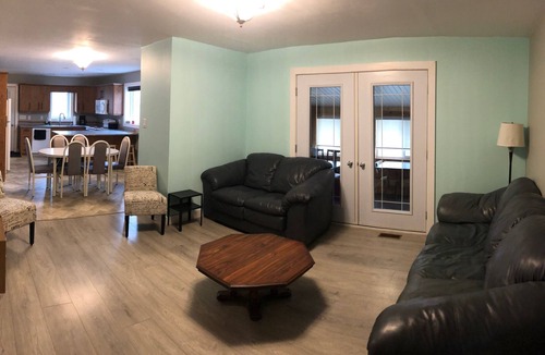 Saint Malo Cabin | Cozy cabin in St. Malo