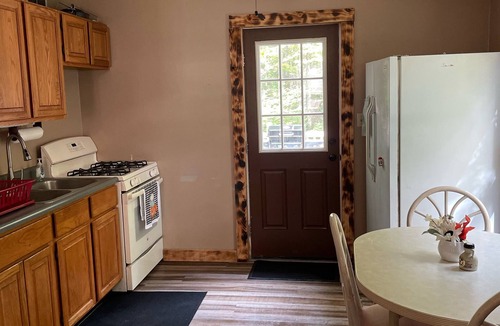 Lowville Cabin | Cozy cabin in the Adirondacks