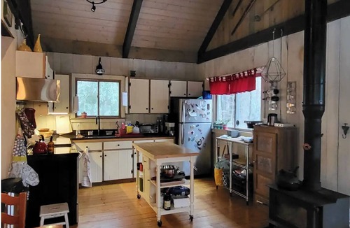 Sandisfield Cabin | Cozy Cabin in the Berkshires
