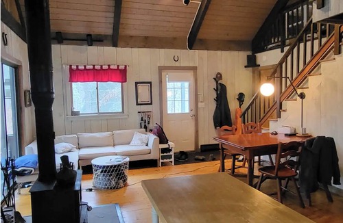 Sandisfield Cabin | Cozy Cabin in the Berkshires