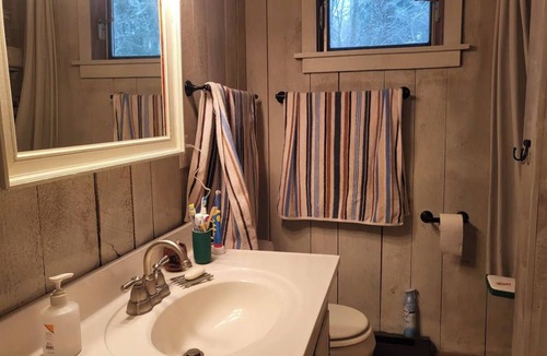 Sandisfield Cabin | Cozy Cabin in the Berkshires