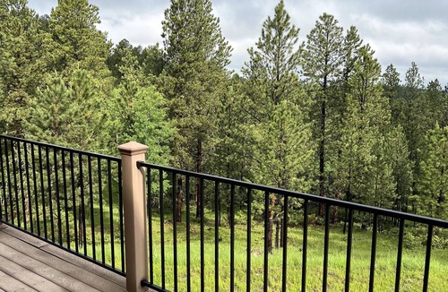 Four Corners Cabin | Cozy cabin in the beautiful Black Hills