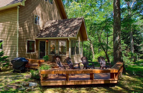 Rising Fawn Cabin | Cozy Cabin In The Woods