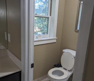 Snellville House | Cozy Cabin in Woods