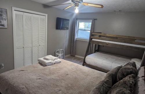 Snellville House | Cozy Cabin in Woods