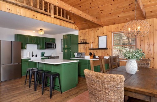 North Lake George Cabin | Cozy Cabin Newly Renovated