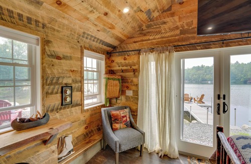 Averill Park Cabin | Cozy Cabin on Crooked Lake: Swim, Kayak & Explore!