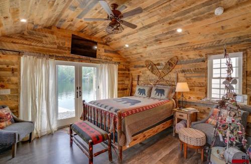 Averill Park House | Cozy Cabin on Crooked Lake: Swim, Kayak & Explore!