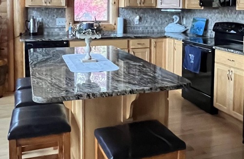 Merrimac Condo | Cozy Cabin on Lake Wisconsin nSkiing, Fishing & Hiking Retreat