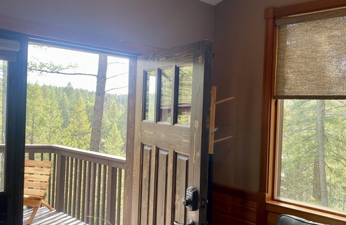 Kalispell Cabin | Cozy Cabin on Plummers Lake