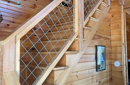 North New Portland Cabin | Cozy Cabin on the Carrabassett River, 30 minutes to Sugarloaf