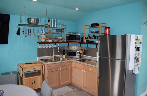 Clear Lake Shores Apartment | Cozy Cabin on the Water -Full Access
