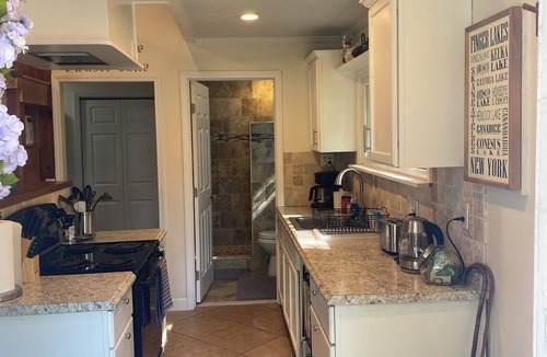 Town of Owasco Cabin | Cozy Cabin Overlooking Owasco Lake & Sunsets