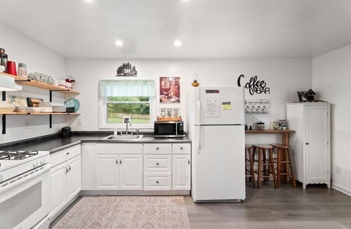 Beaver Dams Cabin | Cozy Cabin Retreat Near Top Attractions!