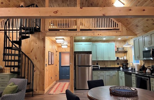 Brownfield Cabin | Cozy Cabin Saco River