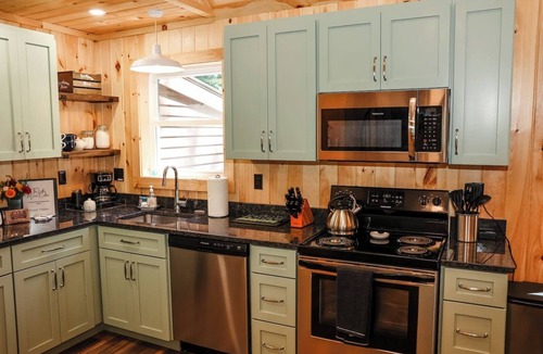 Brownfield Cabin | Cozy Cabin Saco River