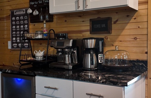 Elgin Cabin | Cozy Cabin