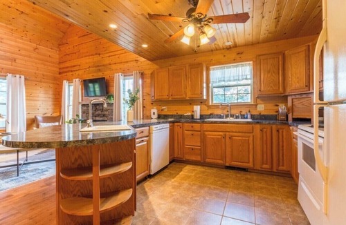 Greers Ferry Cabin | Cozy Cabin