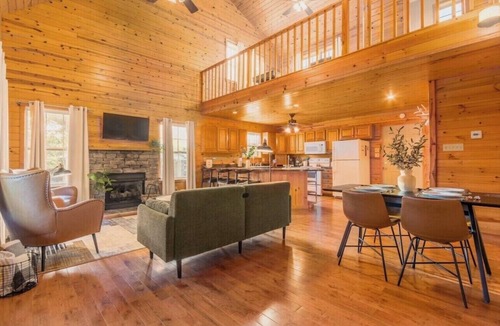 Greers Ferry Cabin | Cozy Cabin