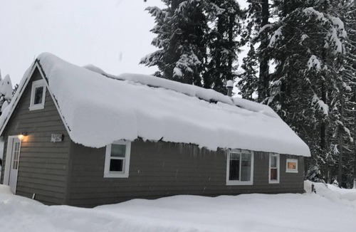 Leavenworth House | Cozy Cabin