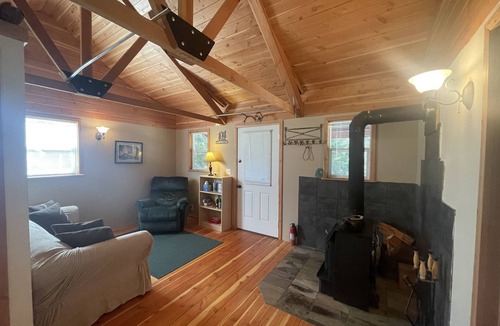 Oroville Cabin | Cozy Cabin